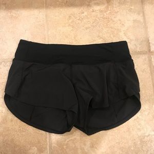 Lululemon size 4 black shorts